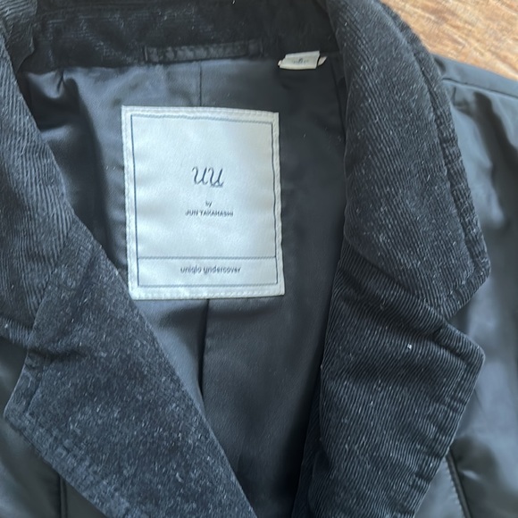 Undercover - uniqlo undercover - size small - black - jacket - Picture 2 of 4
